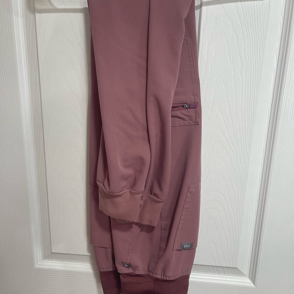 FIGS mineral mauve zamora joggers